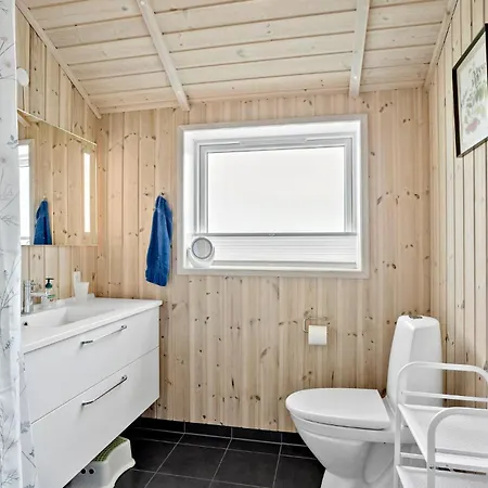 別荘 3 Bedroom Awesome In Faaborg