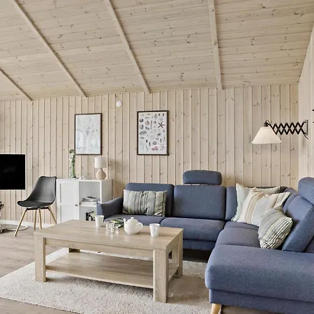 3 Bedroom Awesome In Faaborg Дом отдыха Фоборг