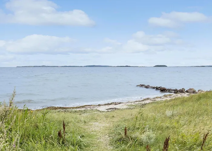 3 Bedroom Awesome In *